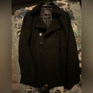 Black Peacoat fits like s/m. No smell